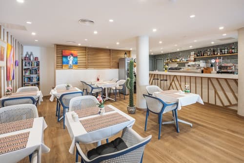 Apartamentos LIVVO Koala Garden, Restaurant