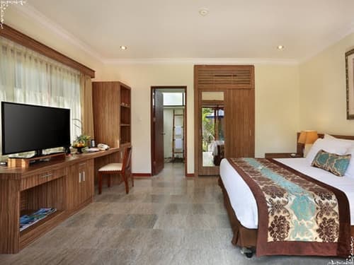 Vila Ombak Hotel, Room