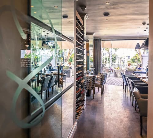 Sugar Hotel, Bar (on property)