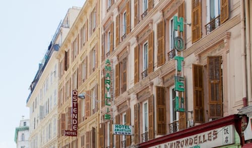 Amaryllis Hotel, Front of property