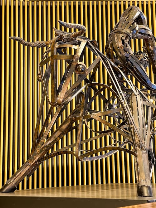 Kastro Hotel, Reception