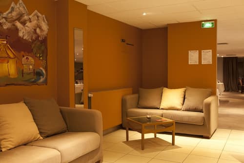 Villa Mariale, Lobby