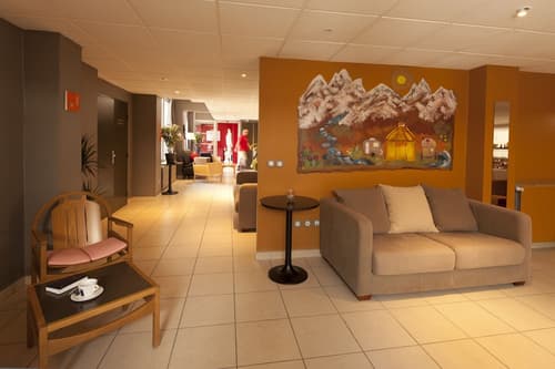 Villa Mariale, Lobby