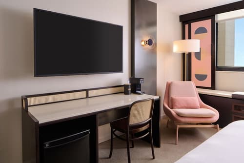 Hotel Renew