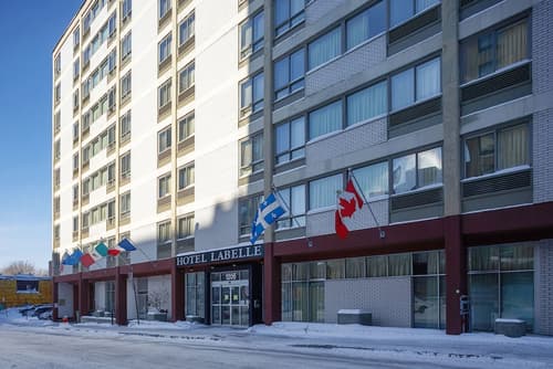 Hotel Les Suites Labelle, Front of property