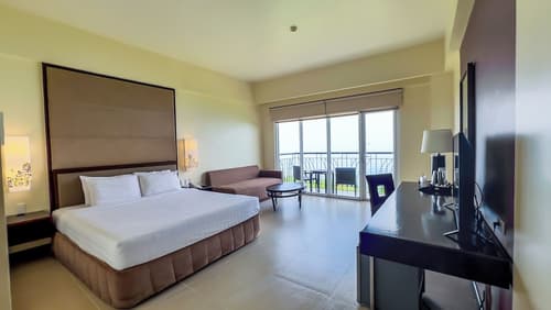 Taal Vista Hotel