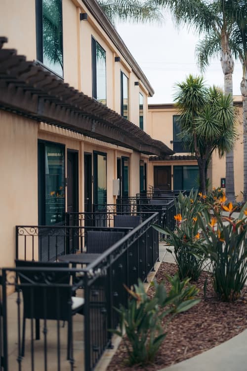 The Cove Hotel, Long Beach, Room