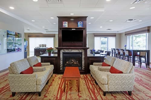 Best Western Plus Muskoka Inn, Lobby