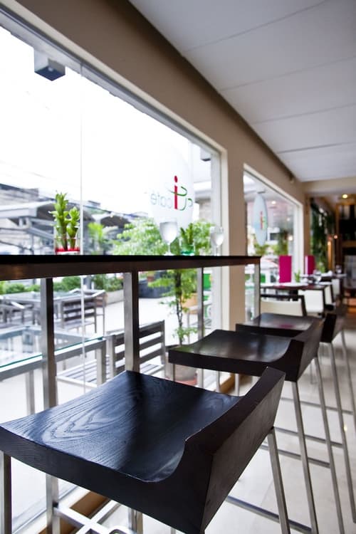 Seasons Siam Hotel, Bar (on property)