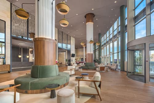 Melia Valencia, Lobby sitting area