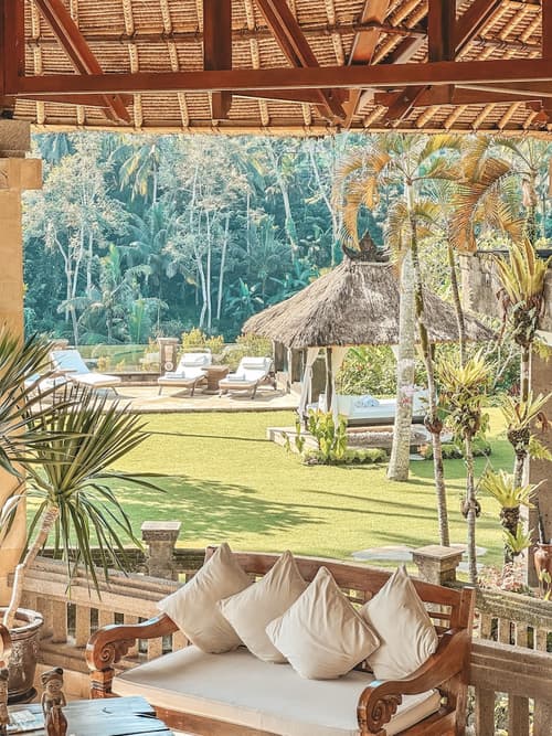 Viceroy Bali, Lobby sitting area