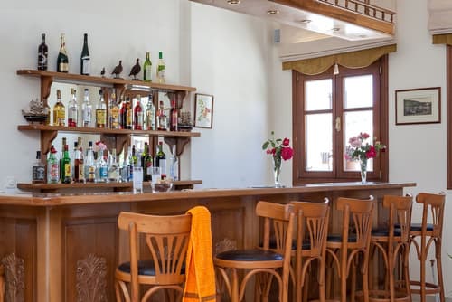 Aeolos Hotel, Bar (on property)