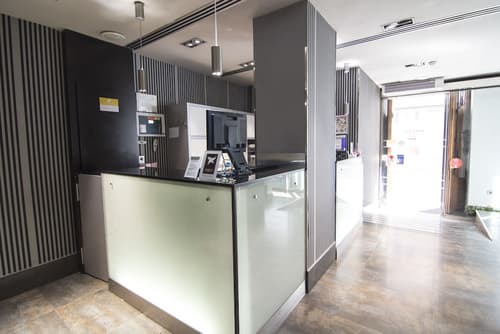 Petit Palace Plaza España, Reception