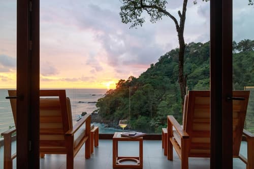 Arenas Del Mar Beachfront & Rainforest Member of the Cayuga Collection, Room