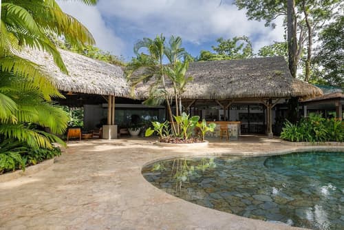 Arenas Del Mar Beachfront & Rainforest Member of the Cayuga Collection