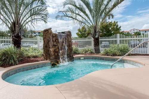 Country Inn & Suites by Radisson, Port Canaveral, FL, Spa