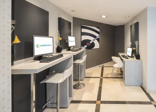 Hotel ILUNION Aqua 4, Lobby