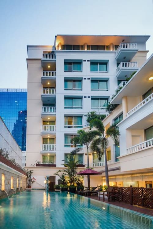 At Ease Saladaeng by AETAS, Exterior