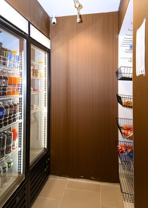 Days Inn & Suites by Wyndham Niagara Falls/Buffalo