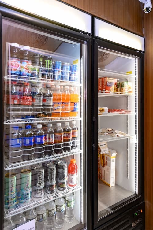 Days Inn & Suites by Wyndham Niagara Falls/Buffalo