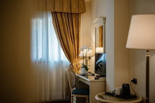 Hotel Savoy Palace