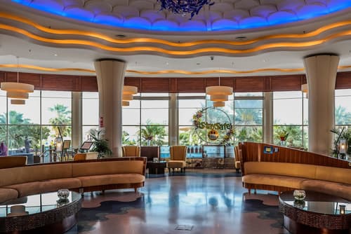 Danat Jebel Dhanna Resort, Interior entrance