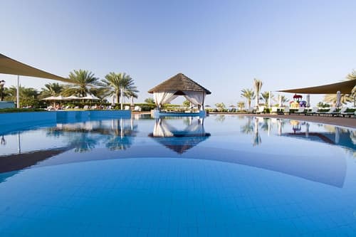Danat Jebel Dhanna Resort, Pool