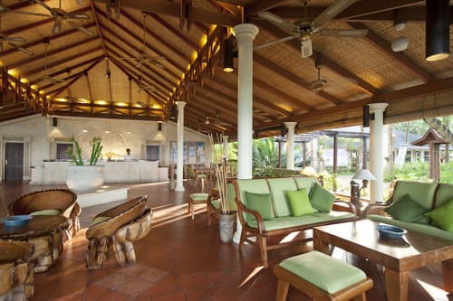 Royal Island Resort & Spa, Lobby sitting area