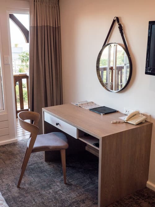 The Kelway Hotel, Room