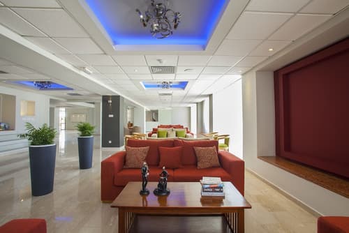 Mayfair Hotel, Lobby sitting area