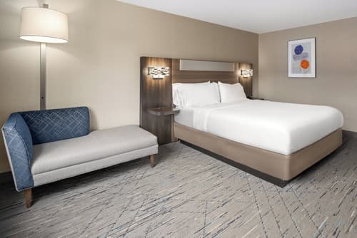 Holiday Inn Express Hotel & Suites Freeport by IHG, Room