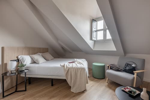 Líbere Madrid Palacio Real, Room