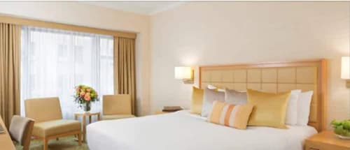 Orchard Garden Hotel, Room