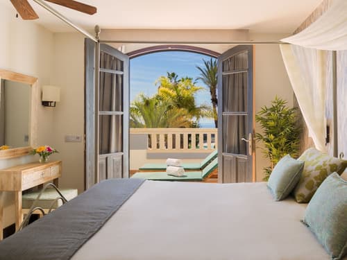 Regency Country Club, Apartments Suites