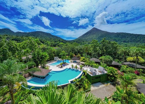 Hotel Lomas del Volcán