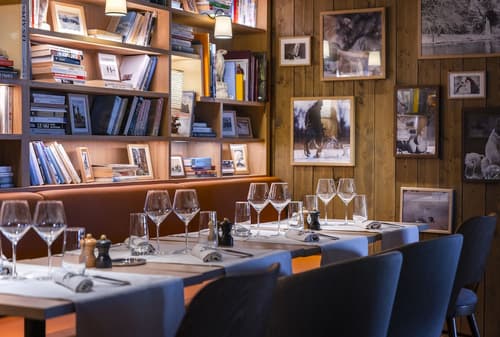 Hotel Kaya, Restaurant