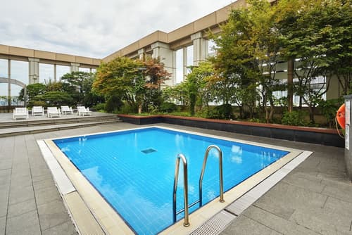 Somerset Palace Seoul, Outdoor pool