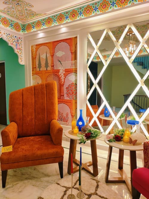 Hotel Sarang Palace, Lobby