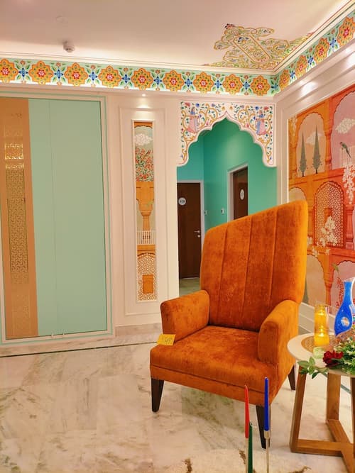 Hotel Sarang Palace, Lobby