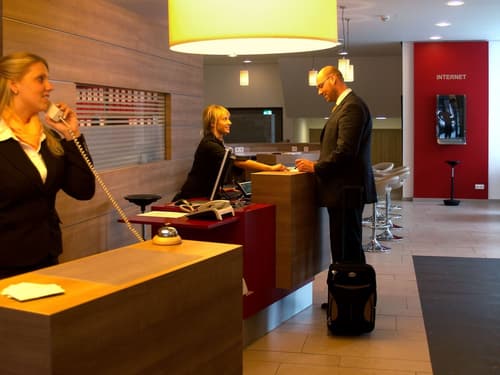 Hotel Esplanade Dortmund, Lobby