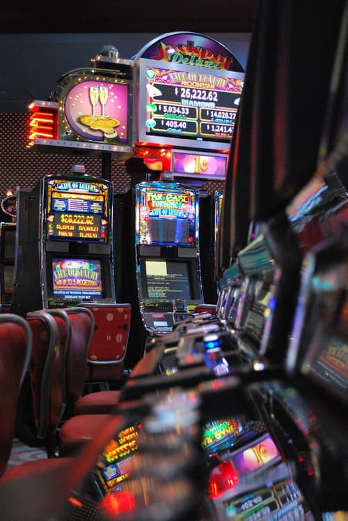 Platino Hotel & Casino, Casino