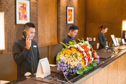 City Garden Hotel Makati, Concierge desk