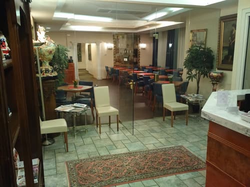 Hotel Pension Excellence, Lobby sitting area