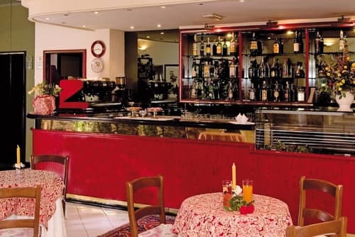 Balletti Palace Hotel, Bar (on property)