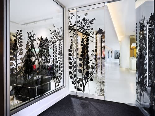 The Chambers Hotel, Interior entrance