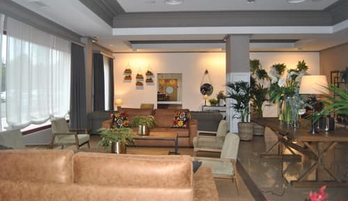 Hotel Santiago de León, Lobby