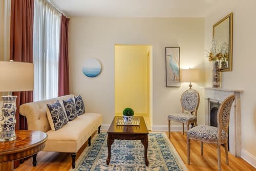 The Carriage House Inn Newport, Room