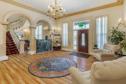 The Carriage House Inn Newport, Lobby