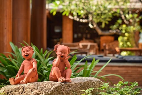 Santhiya Koh Phangan Resort & Spa, Interior entrance