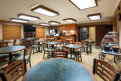 Elizabeth Oceanfront Suites, an Ascend Collection Hotel